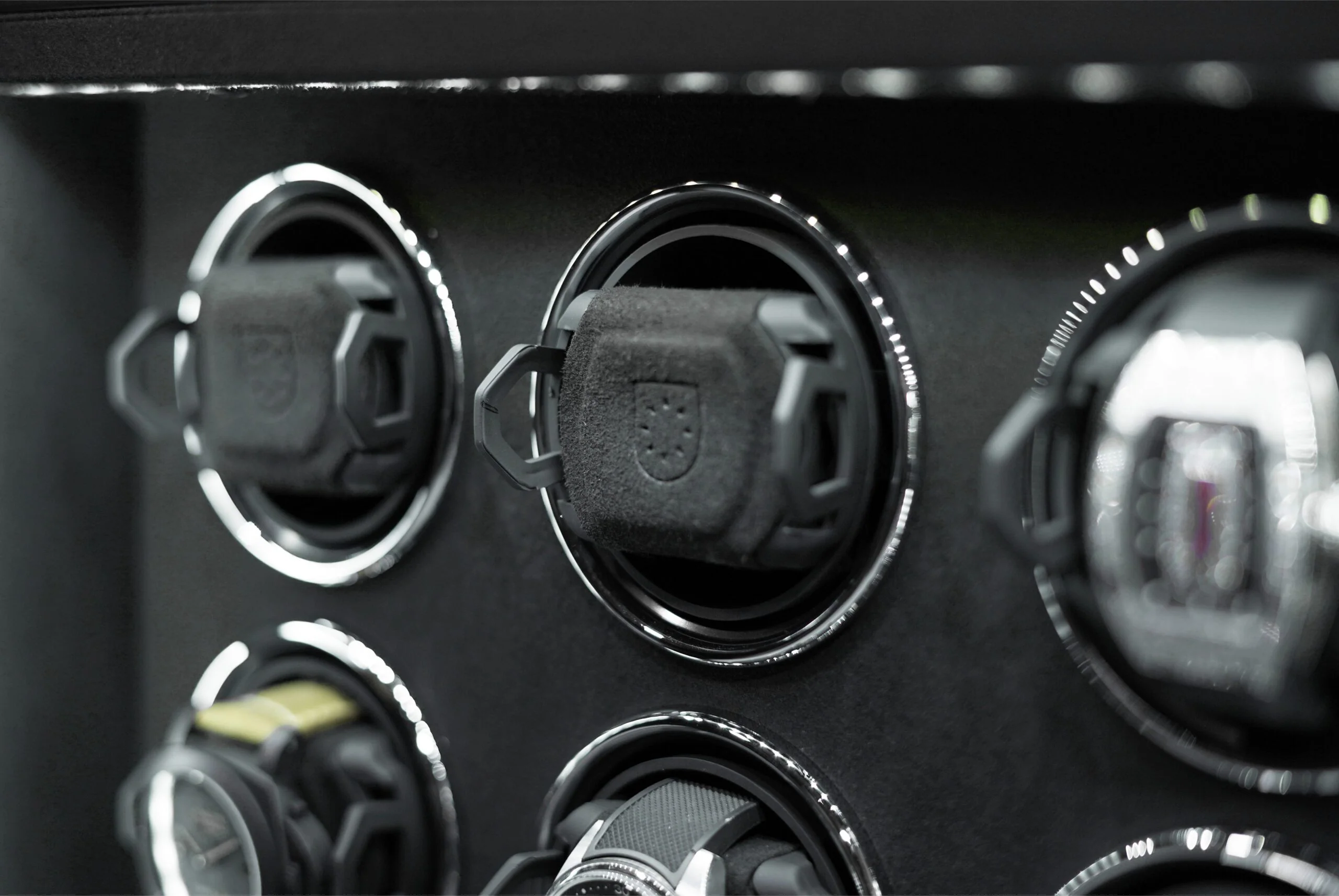 Billstone Enigma 12 Ebony Fingerprint Vertical - Watch Winder - Image 4