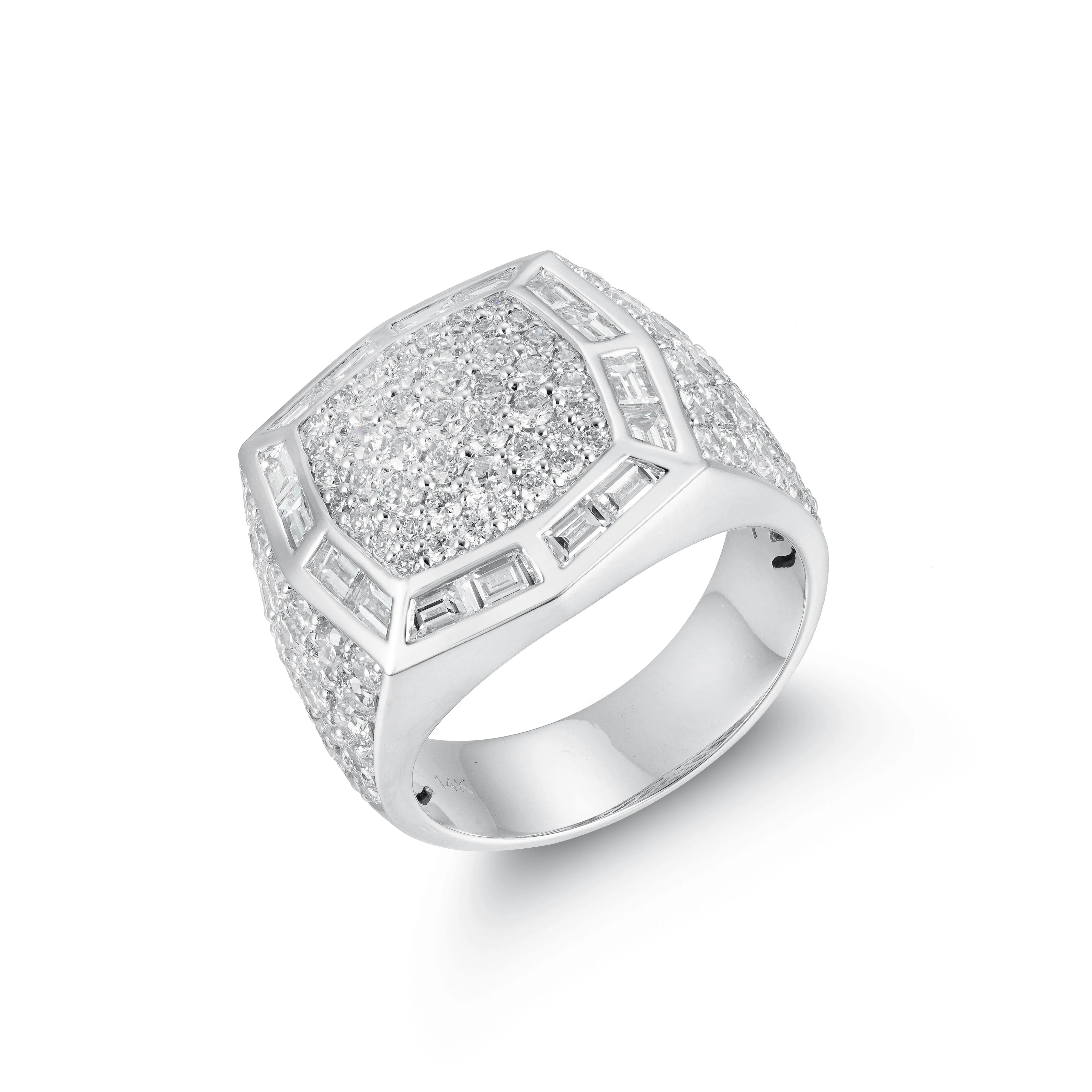 The Monarch's Diamond Ring - Image 4